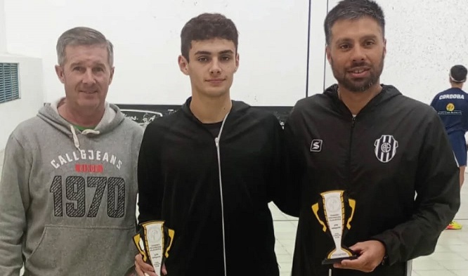 Pelotaris de Estudiantes en Azul participaron de un Provincial de Paleta