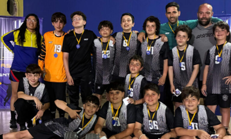 Estudiantes  subcampeón en el Súper 4 de Infantiles Mixto y Alevines Masculino de handball