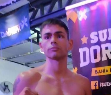 Vuelve el boxeo profesional al estilo de Carlos López en El Fortín