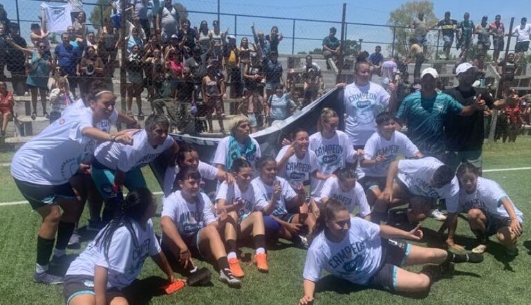 Municipales es el campeón absoluto del Fútbol Femenino de Primera