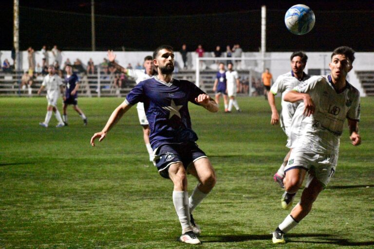 Racing le ganó a Embajadores