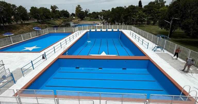 Inauguración de nuevas luminarias en Racing