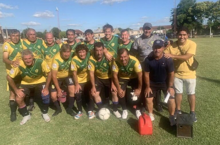 Mariano Moreno dio la sorpresa al vencer 2 a 0 a Carboneros en + 56