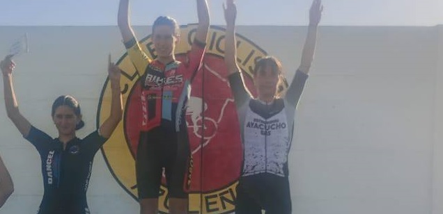 Segundo festival nocturno de ciclismo en Azul