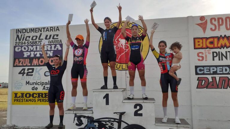 Ciclistas de nuestra ciudad dieron presente en un nuevo  festival de ciclismo en Azul