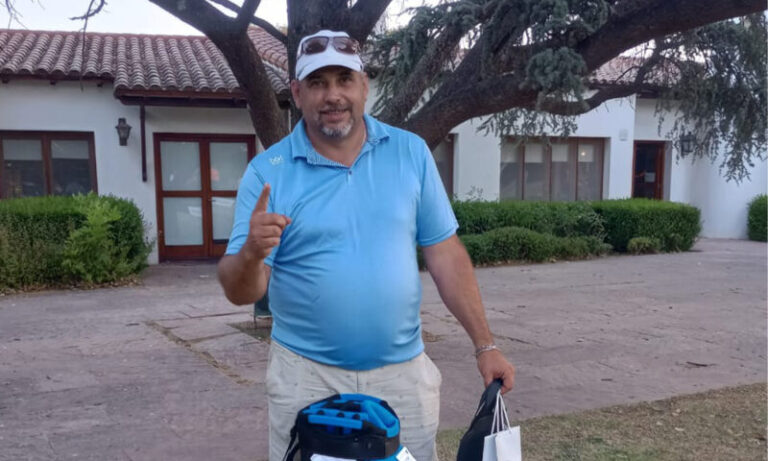 Gran labor de golfistas de Estudiantes en un Torneo en Coronel Suárez