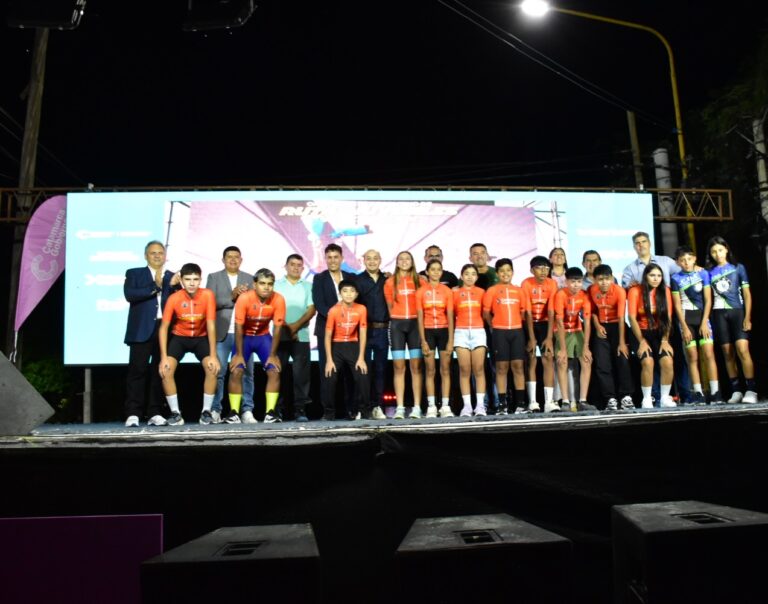 Adrián Castro y Cielo Randazzo participan del Argentino de Ciclismo de Ruta para Menores y Juniors en Catamarca