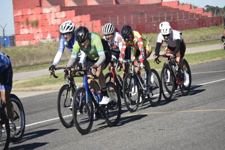 Sigue adelante en nuestra ciudad el  Campeonato Argentino de ciclismo en ruta