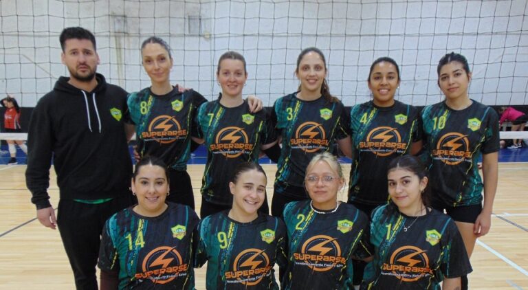 Comienza el Oficial de Primera Damas en volebol