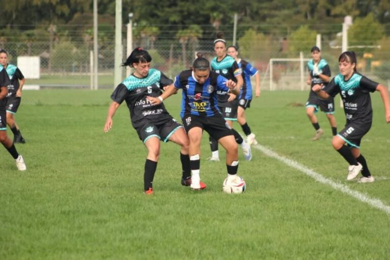 Gran triunfo de Ciudad ante Municipales en el Fútbol Femenino de Primera