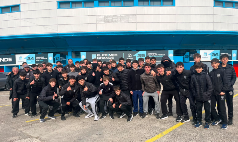 Categorías del fútbol formativo de Estudiantes y una enriquecedora visita a Racing de Avellaneda