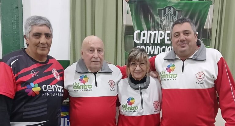 Álvaro Barros rival de Atlético Hinojo en la gran final del Oficial de Tríos de Tercera
