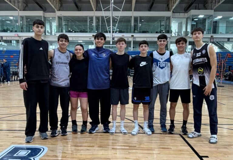 Jóvenes basquetbolistas de nuestra ciudad en diferentes Campus CAB
