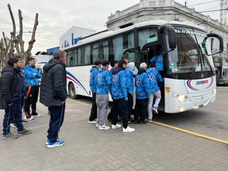 El Municipio acompaña a los seleccionados juveniles locales en competencias provinciales