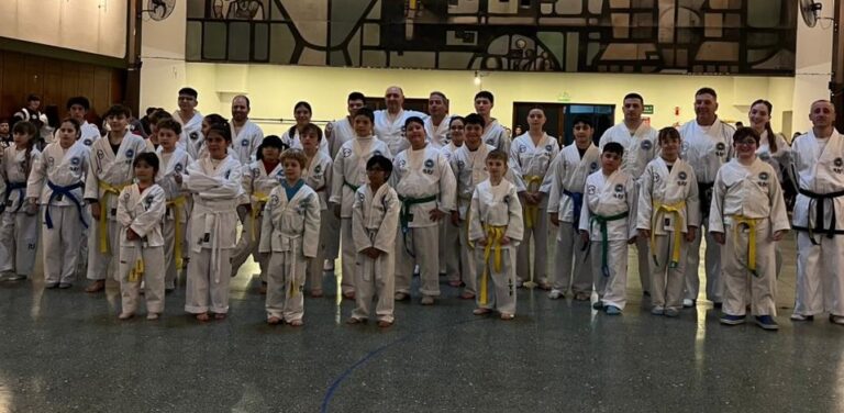 Segundo examen de Taekwondo del año en el Club Loma Negra