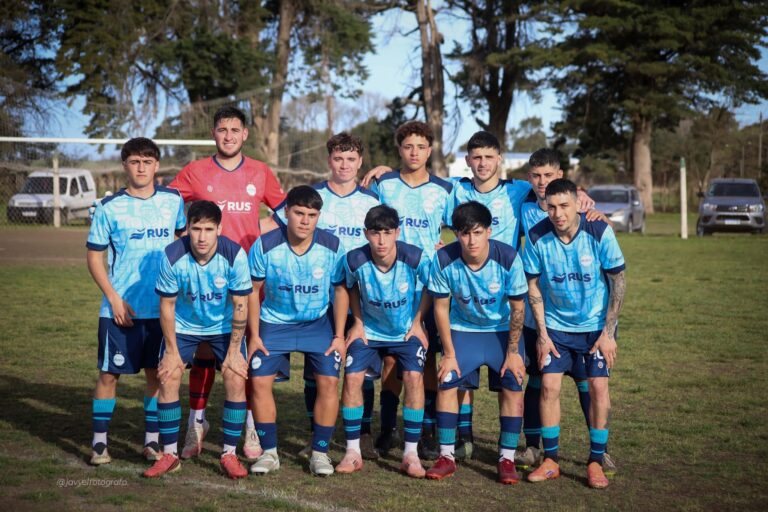 Por el fútbol local y como visitante  Loma Negra venció a Hinojo