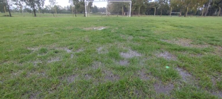 La programación futbolística de este sábado ha sido suspendida